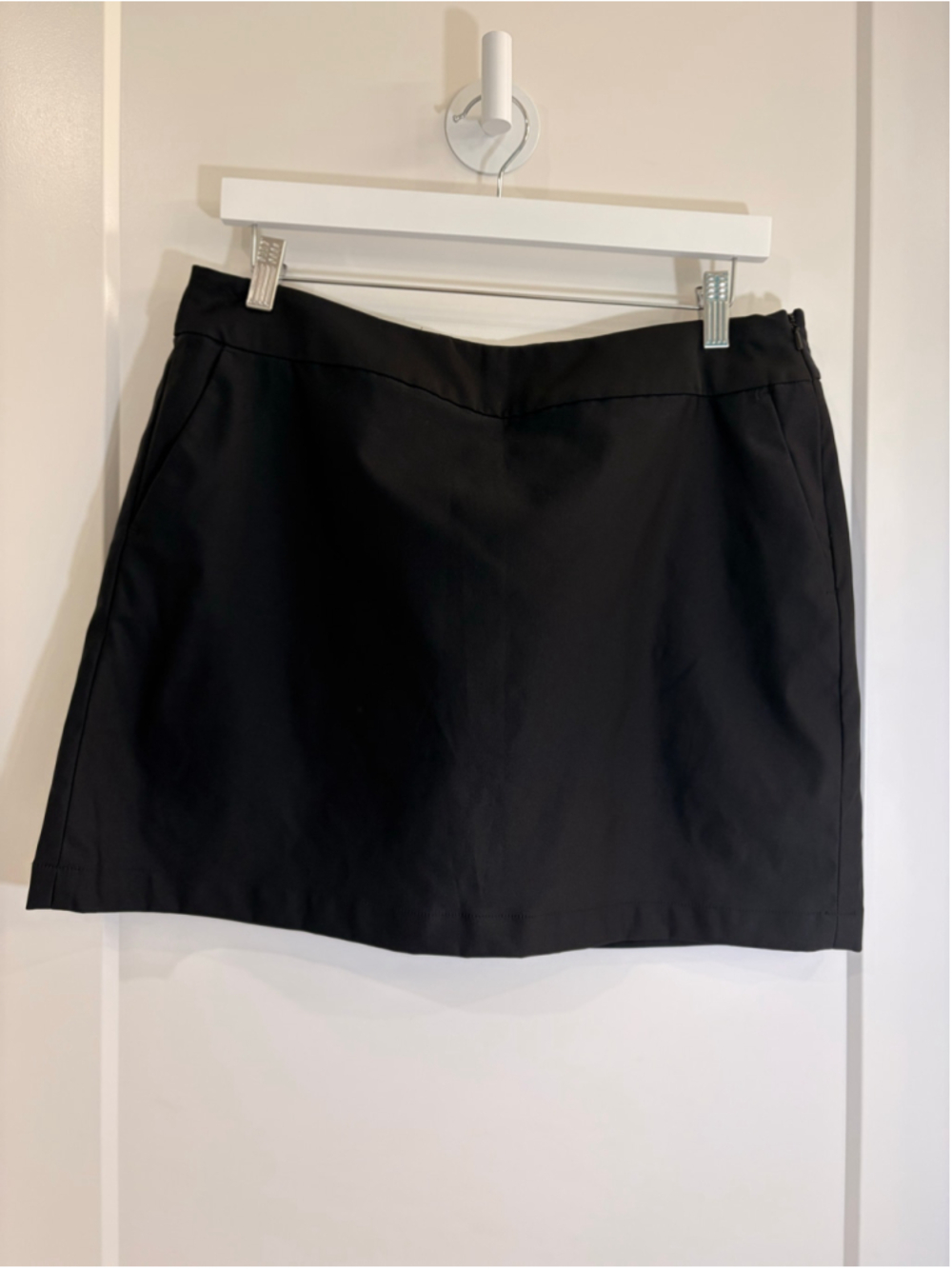 Women’s Nike Golf Dri-FIT Black Skirt - Size 10
